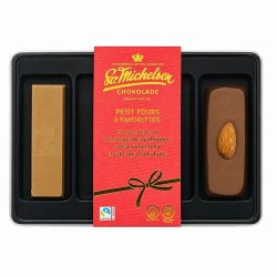 V�rtindekurv til julen med pebern�dder, chokolade og snebolde