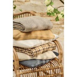 Ib Laursen -Quilt med mrkebl stngler - 130 x 180 cm