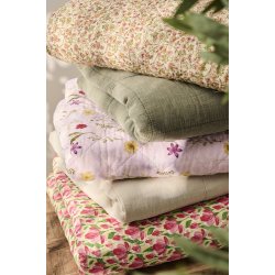 Ib Laursen - Quilt beige med r�de og rosa blomster, gr�nne blade - 130 x 180 cm