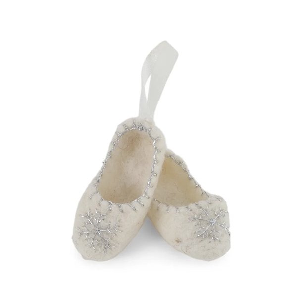 Gry &amp; Sif ballerina sko med snefnug  hvid filt julepynt