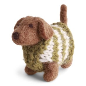 Gry & Sif - hund - Gravhund med strikket Sweater 8 x 5 x 3,5 cm