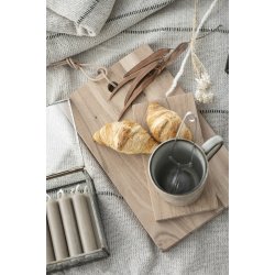 Ib Laursen Serveringsbrt lille med fordybning til krus akacietr