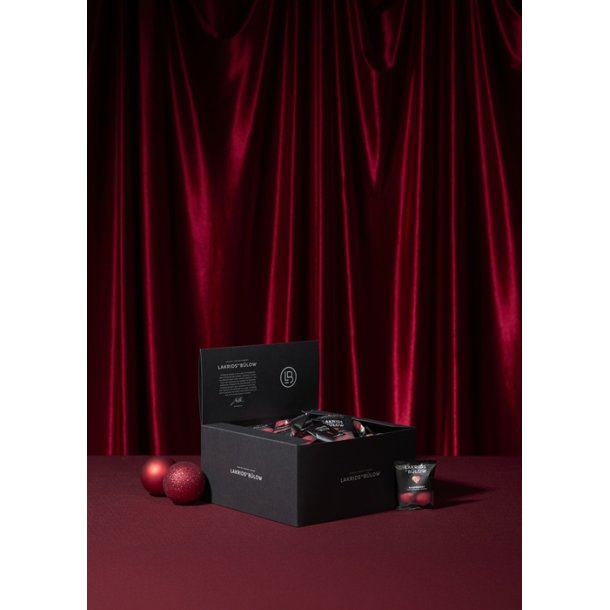 Lakrids by B�low - Box med 60 Minis Crispy Raspberry med 2 kugler. ca. 12g. pr. pose