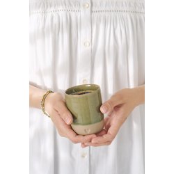 Ib Laursen Krus uden hank Heart mat brunt ler med olivengr�n kant 190 ml
