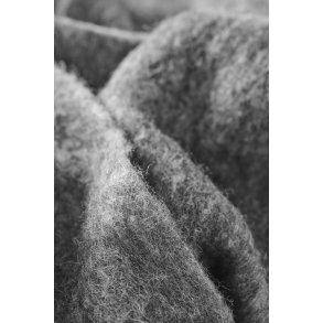 Ib Laursen - Plaid antracit melange med lysegr frynser 130x170 cm.