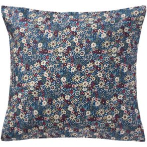 Ib Laursen -  Pudebetr�k bl� med off white, r�de, bl� og rosa blomster - 60x60 cm.