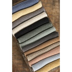 Ib Laursen Karklud Mynte Wheat Straw strikket 25x25 cm