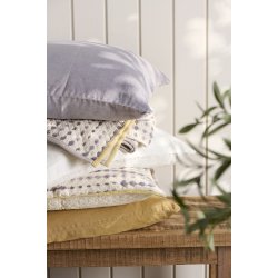 Ib Laursen - Pudebetr�k Vigga med lilla print dobbeltv�vet, bagside neutral 50x50 cm.