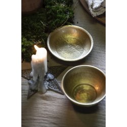 Ib Laursen Bakke med bladmnster antik messingfinish 11 cm.