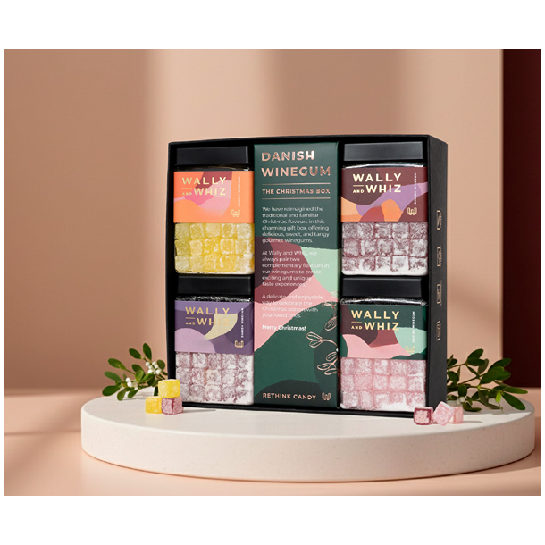 Wally &amp; Whiz Christmas Gift Box, 960g. 