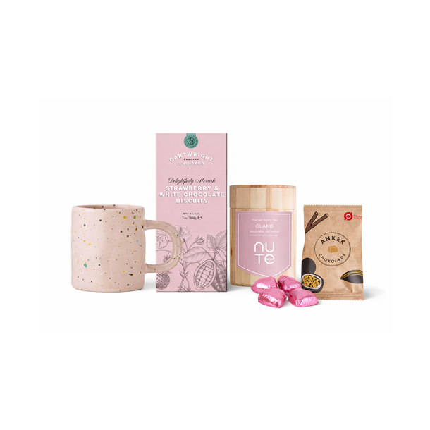 Gave med te og s�dt