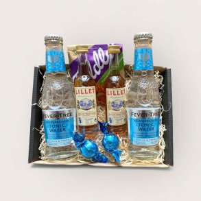 Lille gave�ske med Lillet, tonic og n�dder