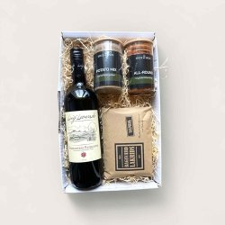Gavekurv med vin, krydderier og lakrids