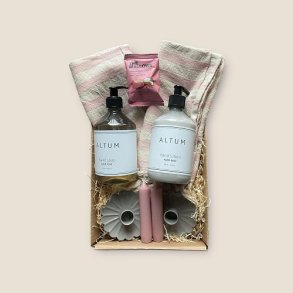 Gave med h�ndpleje og hygge