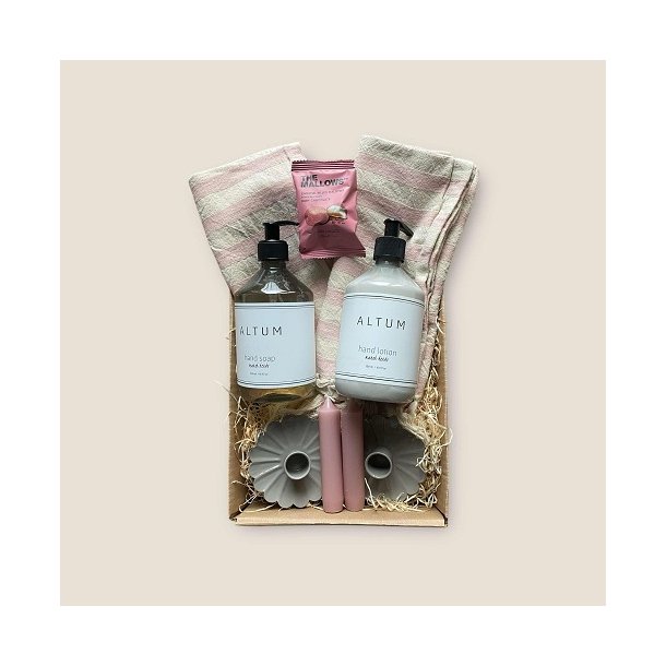 Gave med h�ndpleje og hygge