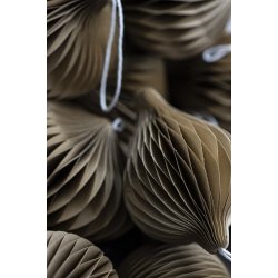 Ib Laursen Julekugle lgformet foldet papir med magnetlukning til ophng