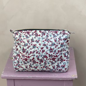 By Str Juna Stor Silke Toilettaske Nr. 06