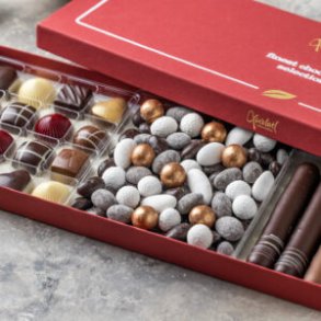 Xocolatl - Merry cherry 16 marzipan mix, 560g. 