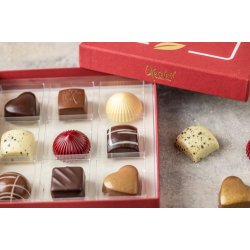 Bastkurv med l�kker julefork�lelse med lakrids, karamel og chokolade