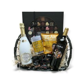 Nyt�rskurv med bobler, r�dvin og l�kkerier