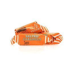 Sommerkurv med Gin Ros�, rabarberlik�r og snacks