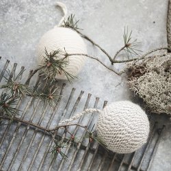 House Doctor Julekugle, Yarny, Off-white / Brun melange , 2 varianter, 1 stk.