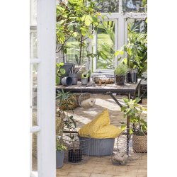 Ib Laursen Pudebetrk Andrea gul med hvide blomster 50 x 50 cm.