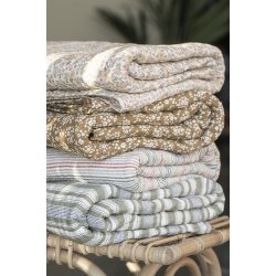 Ib Laursen Quilt grnne, hvide, beige og gr striber 130x180cm.