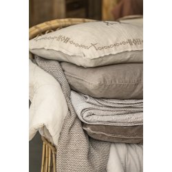 Ib Laursen Quilt hvid m/jordfarvede striber 130x180 cm.