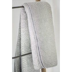 Ib Laursen Quilt hvide og mrkegr striber 130x180 cm