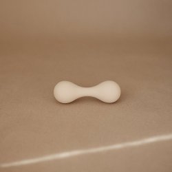Mushie Silicone baby rangle - sand