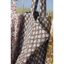 Ib Laursen - Taske quiltet med mrkebrunt og blt blomstermnster