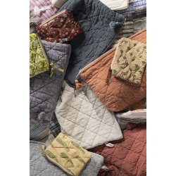 Ib Laursen Toilettaske UNIKA quiltet patchwork med indvendige lommer