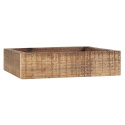 Tr�kasse med p�skel�kkerier, krus og te