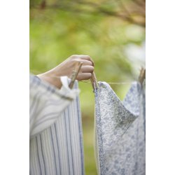 Ib Laursen Viskestykke Dorothea med stvbl blomsterranker