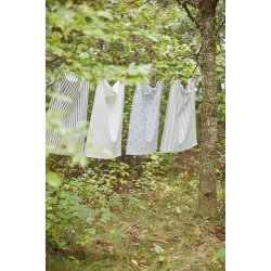 Ib Laursen Viskestykke Dorothea med stvbl blomsterranker