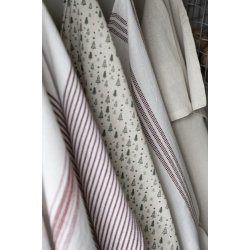 Ib Laursen Viskestykke hvid med rde striber i midten 50x70cm.