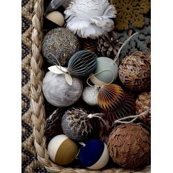Bloomingville - Julekugle - Zada Ornament, Brun, Egeblade -  kugle