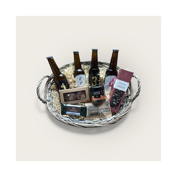 Adventskurv med l og masser af sde sager