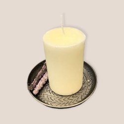 Vrtindegave Bakke fra House Doctor med bloklys