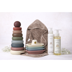 Barselsgave med leget�j og bad til den lille ny