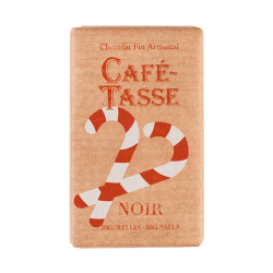 Gavekurv fyldt med julel og snacks