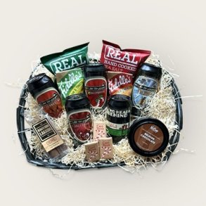 Gavekurv fyldt med julel og snacks