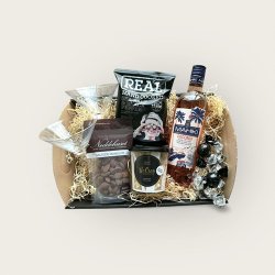 Gavekurv med coconut rom, glas og snacks