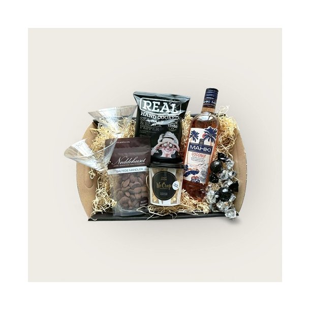 Gavekurv med coconut rom, glas og snacks