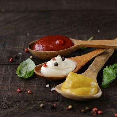 Dyppelse, cremer, dressing og marmelader